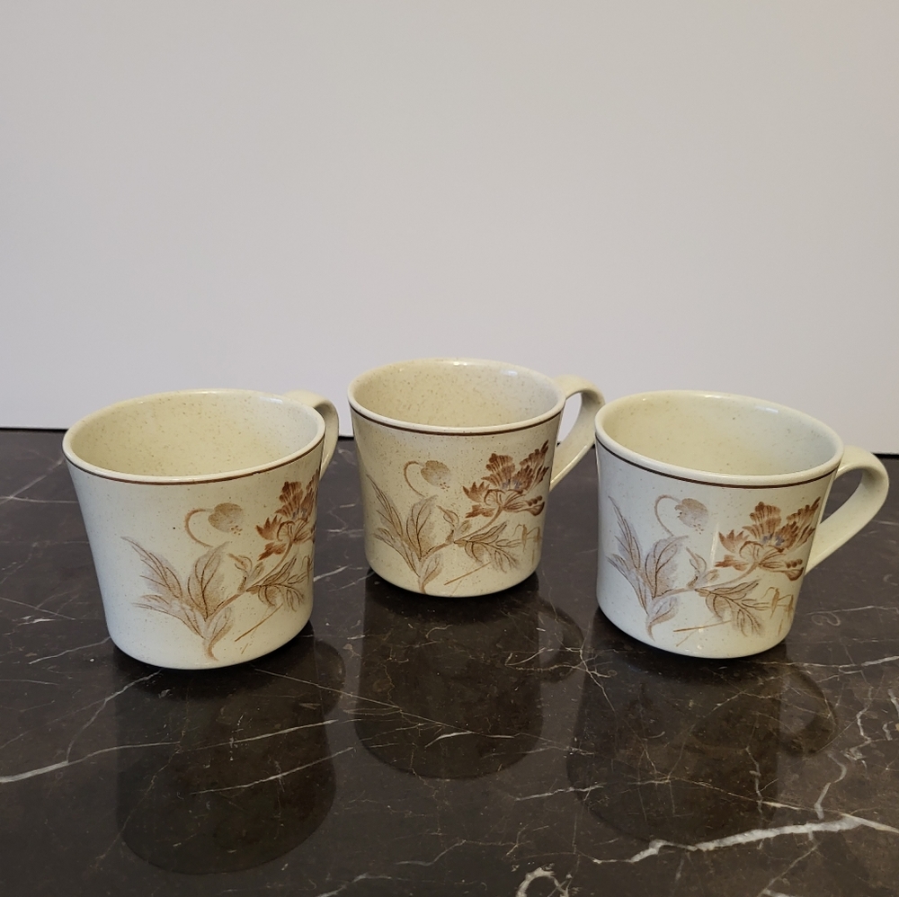 Porcelain Royal Albert 3 mug coffee